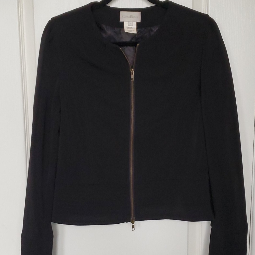 Zip Up Blazer